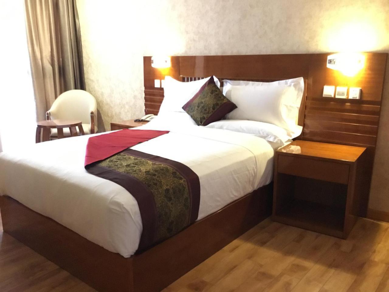 Marcen Addis Hotel Luaran gambar