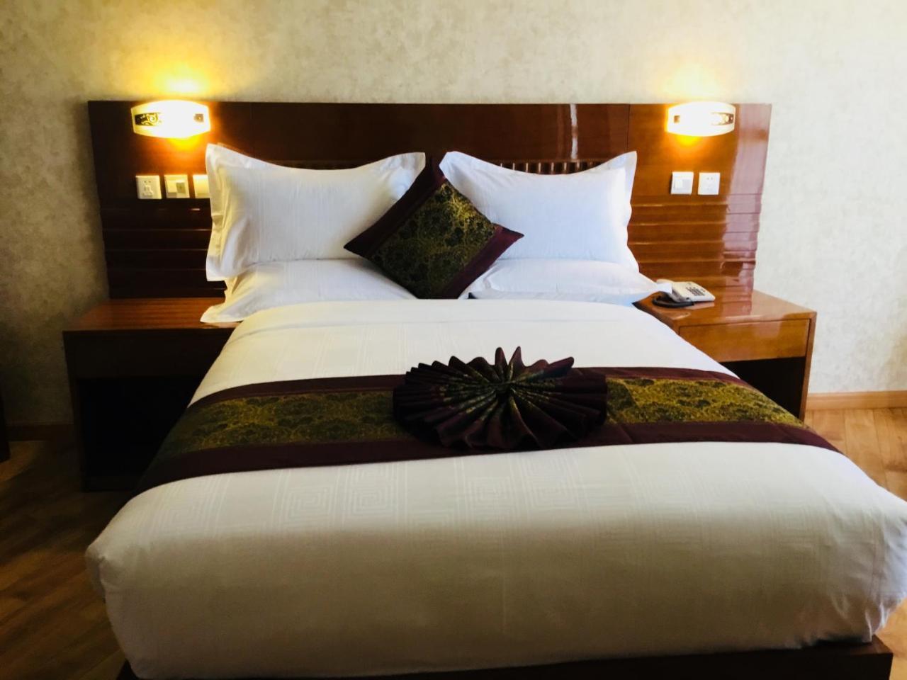 Marcen Addis Hotel Luaran gambar