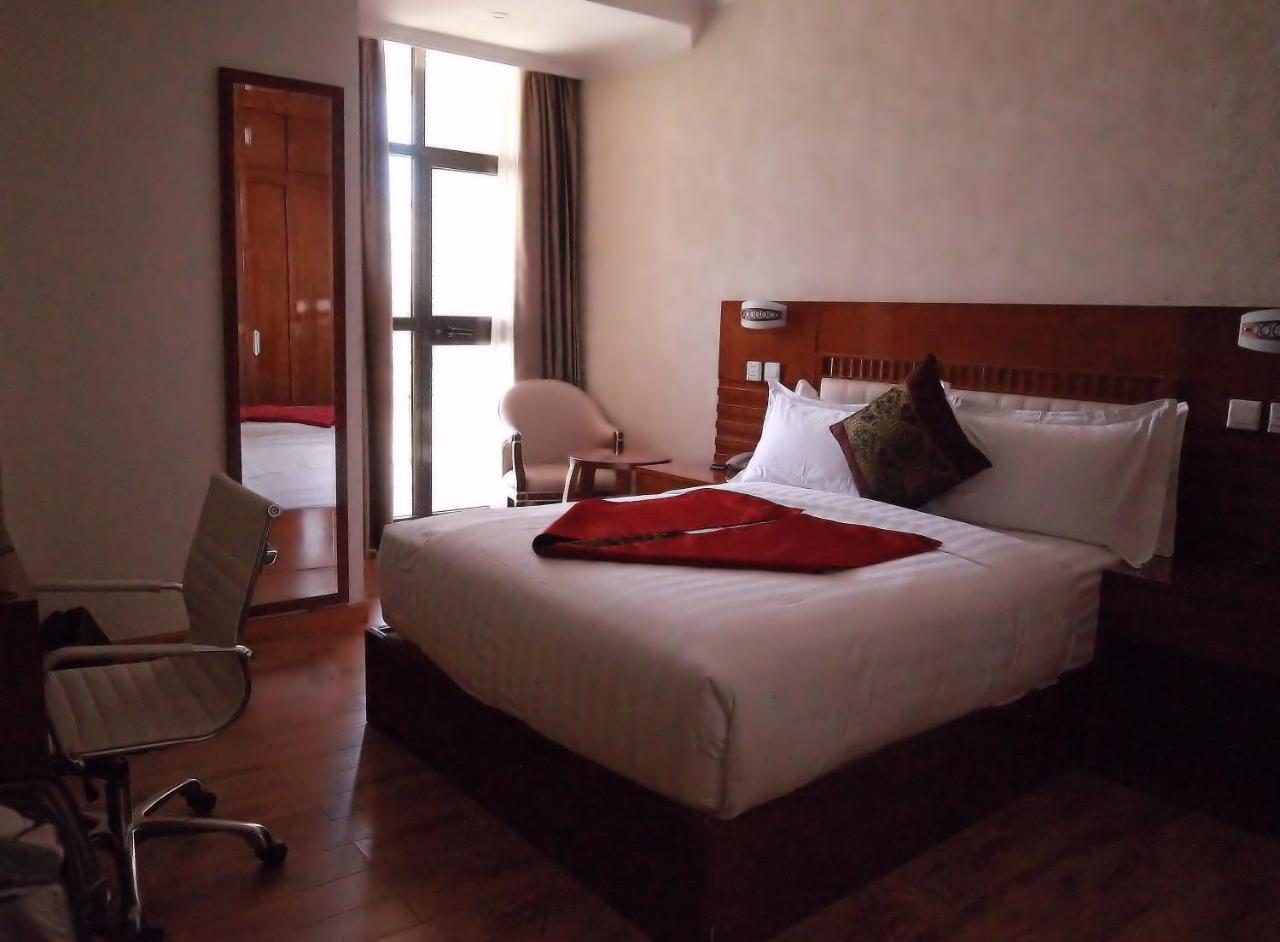 Marcen Addis Hotel Luaran gambar