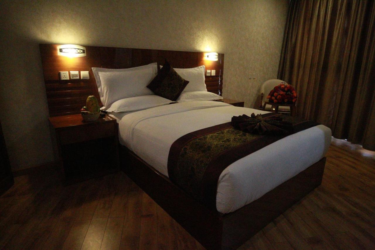 Marcen Addis Hotel Luaran gambar