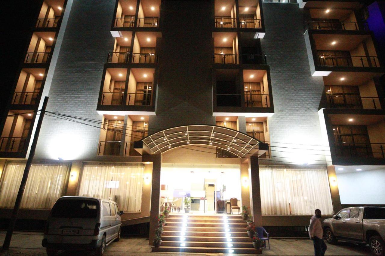 Marcen Addis Hotel Luaran gambar